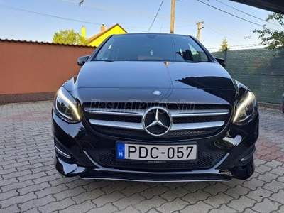 MERCEDES-BENZ B 180 d 7G-DCT