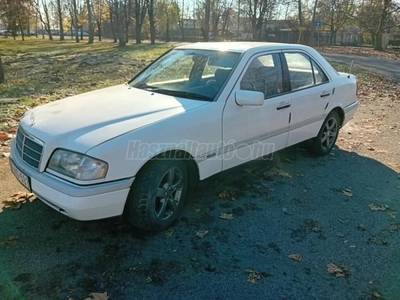 MERCEDES-BENZ C 180 Classic Alufelnivel.2dbElektromos ablak. Vonohórroggal.Kp-zár.Jó motorral