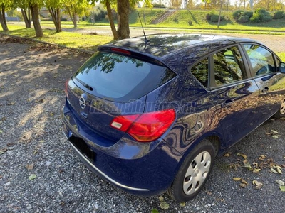 OPEL ASTRA J 1.6 Selection