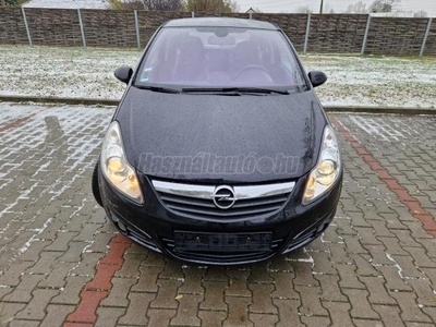 OPEL CORSA D 1.4 Cosmo Második tulajdonos. Leinformált előélet