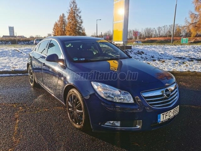 OPEL INSIGNIA 2.0 T Sport (Automata) 1. tulajdonostól. 174E KM 19+17 felnikkel. Bőrülés szellőztetéssel és fűtéssel