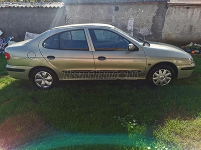 RENAULT MEGANE 1.4 16V Prima