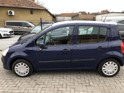 RENAULT MODUS Grand1.2 16V Authentique 167744 km-t futott