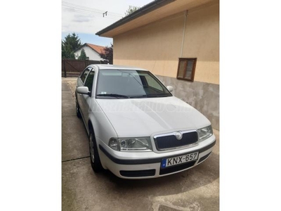 SKODA OCTAVIA 1.6 Tour