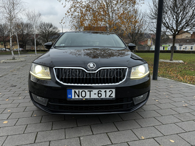 SKODA OCTAVIA 2.0 CR TDI Elegance DSG