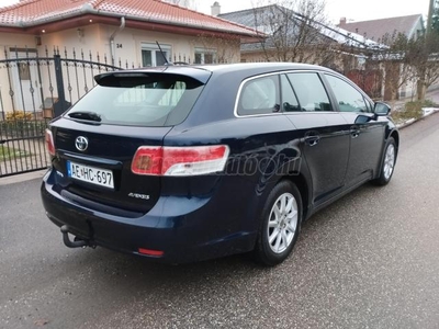 TOYOTA AVENSIS Wagon 1.6 TÉLI-NYÁRI KERÉK. VONÓHOROG. SZÉP ÁLLAPOT!