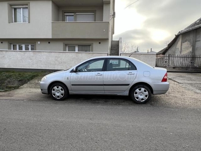 TOYOTA COROLLA Sedan 1.4 VVTI