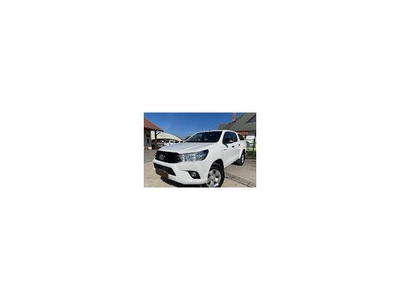 TOYOTA HI LUX 2.4 D-4D 4WD DoubleCab Live Plus