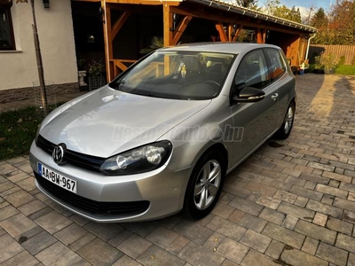 VOLKSWAGEN GOLF VI 1.6 TDi Highline