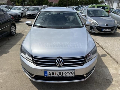 VOLKSWAGEN PASSAT VII Variant 2.0 CR TDI Comfortline BMT SZERVIZKÖNYVES