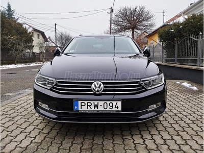 VOLKSWAGEN PASSAT VIII Variant 2.0 TDI BMT SCR Highline Mo-i.1Tul.AluF.NAVI+APP.BŐR.E+H Radar.AdaptívTemp.3xDigitK.ÜlésFűt.Eső+FénySzenz