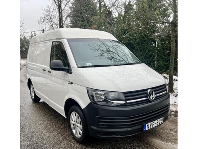 VOLKSWAGEN TRANSPORTER T6 2.0 TDi BMT HT L1H2. WÜRTH POLCRENDSZER. VÉGIG VEZETETT SZERVÍZKÖNYV: 15ekm szervíz periódus