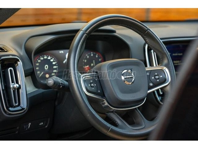 VOLVO XC40 2.0 [T4] Inscription Geartronic //GARANCIA//MAGYAR//VEZ.SZERV.KÖNYV//BŐR//LED//NAPTETŐ//NAVI//