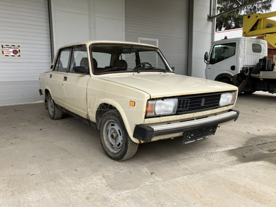 LADA 2105