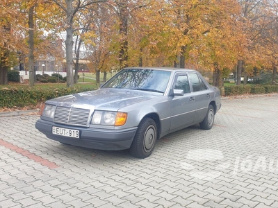 MERCEDES-BENZ E-osztály