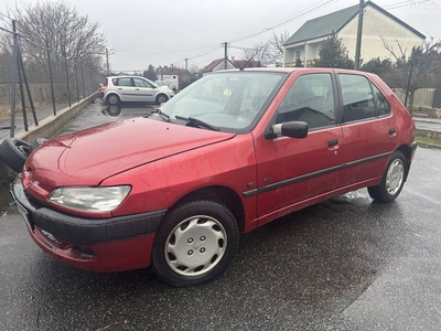 Peugeot 306