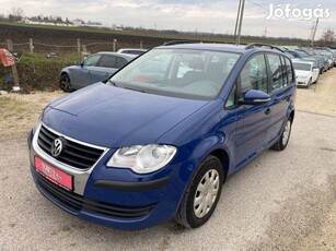 Volkswagen Touran 1.4 TSi Conceptline 7 személy...