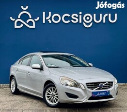 Volvo S60 2.0 D [D4] Momentum Geartronic / Mo-i...