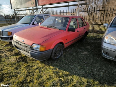 Ford Escort 1.8D CL