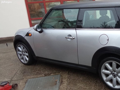 Mini Mini Cooper 1.6 D Facelift Modell+6-Sebess...