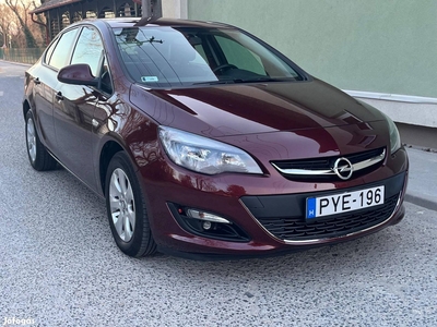 Opel Astra J Sedan 1.6 Enjoy EURO6 70178km