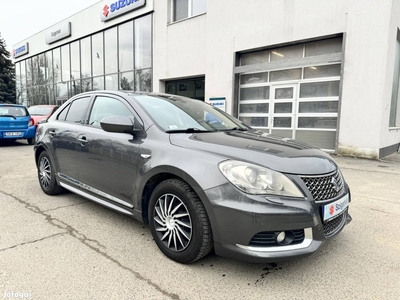 Suzuki Kizashi 2WD manuális váltóval garanciáva...