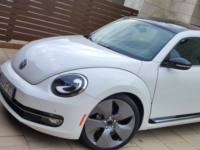 Volkswagen Beetle 2.0 Crtdi 140Le Bl&Whi Egyedi Sport Led Xenon Napfte