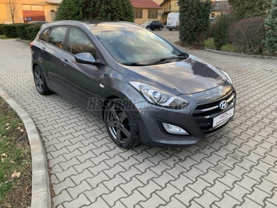 HYUNDAI I30 CW 1.6 MPi Comfort 1TUL.VEZ.SZ.KÖNYV.54.000-km!!!!!!!!!!