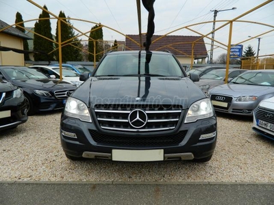 MERCEDES-BENZ ML 300 CDI BlueEFFICIENCY (Automata)