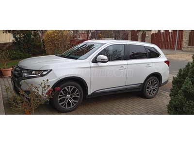 MITSUBISHI OUTLANDER 2.2 DI-D Intense Plus 4WD (Automata)