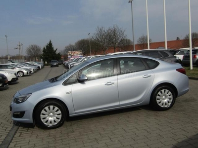 OPEL ASTRA J Sedan 1.6 Enjoy EURO6 (Navigáció) /Magyarországi - Gyári állapotban - Garantált - 38.700 KM!/