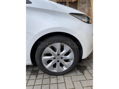 RENAULT ZOE R240