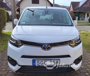 TOYOTA Proace City