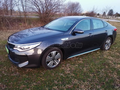 KIA OPTIMA 2.0 PHEV (Automata) Sürgősen eladó. Full extra. garantált km. 2020 óta Magyarországon szervizelve