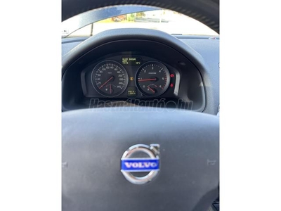 VOLVO V50 1.6 D [D2] Momentum