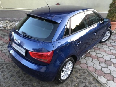 AUDI A1 Sportback 1.6 TDI DPF Ambition S-tronic