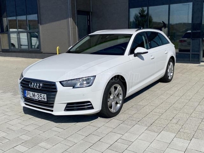 AUDI A4 Avant 2.0 TDI Sport S-tronic Tolatókamera. NAVI. Sportülések. 1.tulaj. végig vezetett szervízkönyv