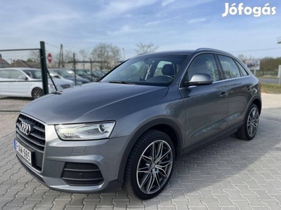 AUDI Q3 2.0 TFSi Design quattro S-tronic Mo.-i....