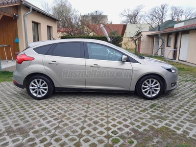 FORD FOCUS 1.0 EcoBoost Titanium 90 ezer km. Gyönyörű !