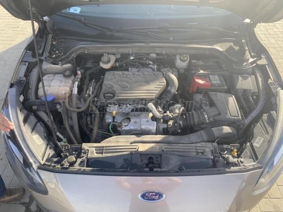 FORD FOCUS 1.5 EcoBoost Titanium