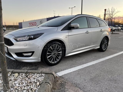 FORD FOCUS 1.5 TDCI ST-Line