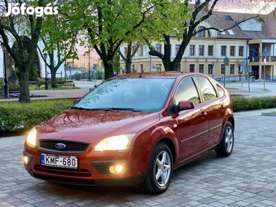 Ford Focus 1.6 Collection Magyarországi 14 évig...