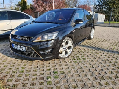 FORD FOCUS ST 2.5 T