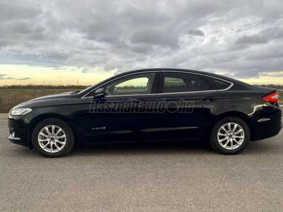 FORD MONDEO 2.0 FHEV Titanium eCVT 'Bi-LED. MÁTRiX. Keyless Go. Táblafelismerő. HotSpot'