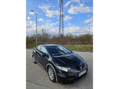 HONDA CIVIC 1.4 Comfort 48.960km.Vezetett szervizkönyv!