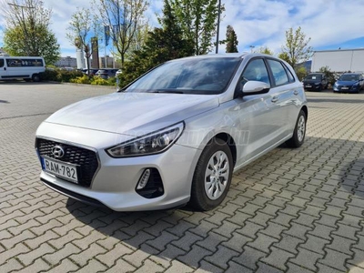 HYUNDAI I30 1.4 MPi Travel Magyar. Valós km. Vezetett szervizkönyv. 1. tulajtól!