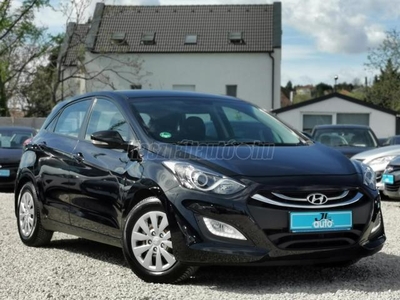 HYUNDAI I30 1.6 CRDi LP Comfort 98ekm+Navi+Kamera+Radar++