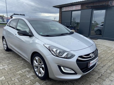 HYUNDAI I30 1.6 GDi Style Pan.tető.Navi.Kam.Ül.fűt.Korm.fűt.Keyless