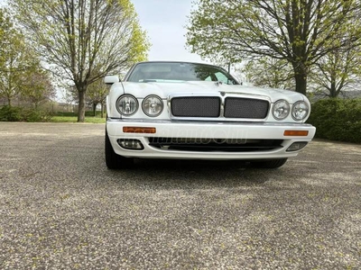 JAGUAR XJR 4.0 Kompressor (Automata)