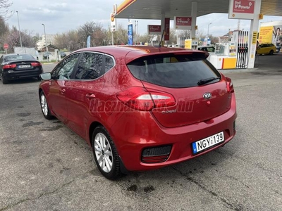 KIA CEE'D 1.6 CRDI EX Limited DCT Új négy évszakos gumikkal és további extrákkal